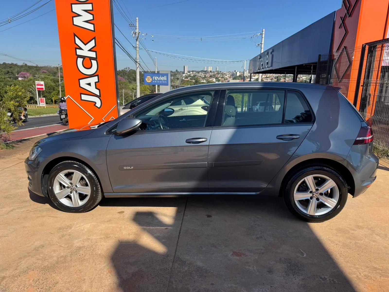 VOLKSWAGEN Golf - Foto