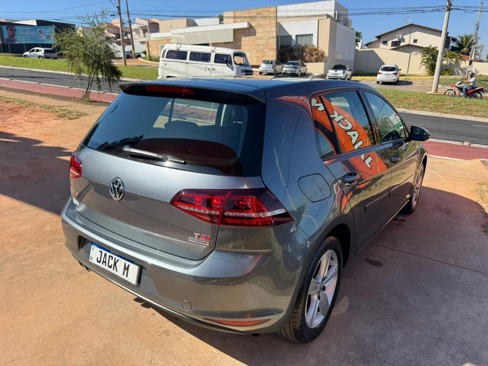 VOLKSWAGEN Golf - Foto