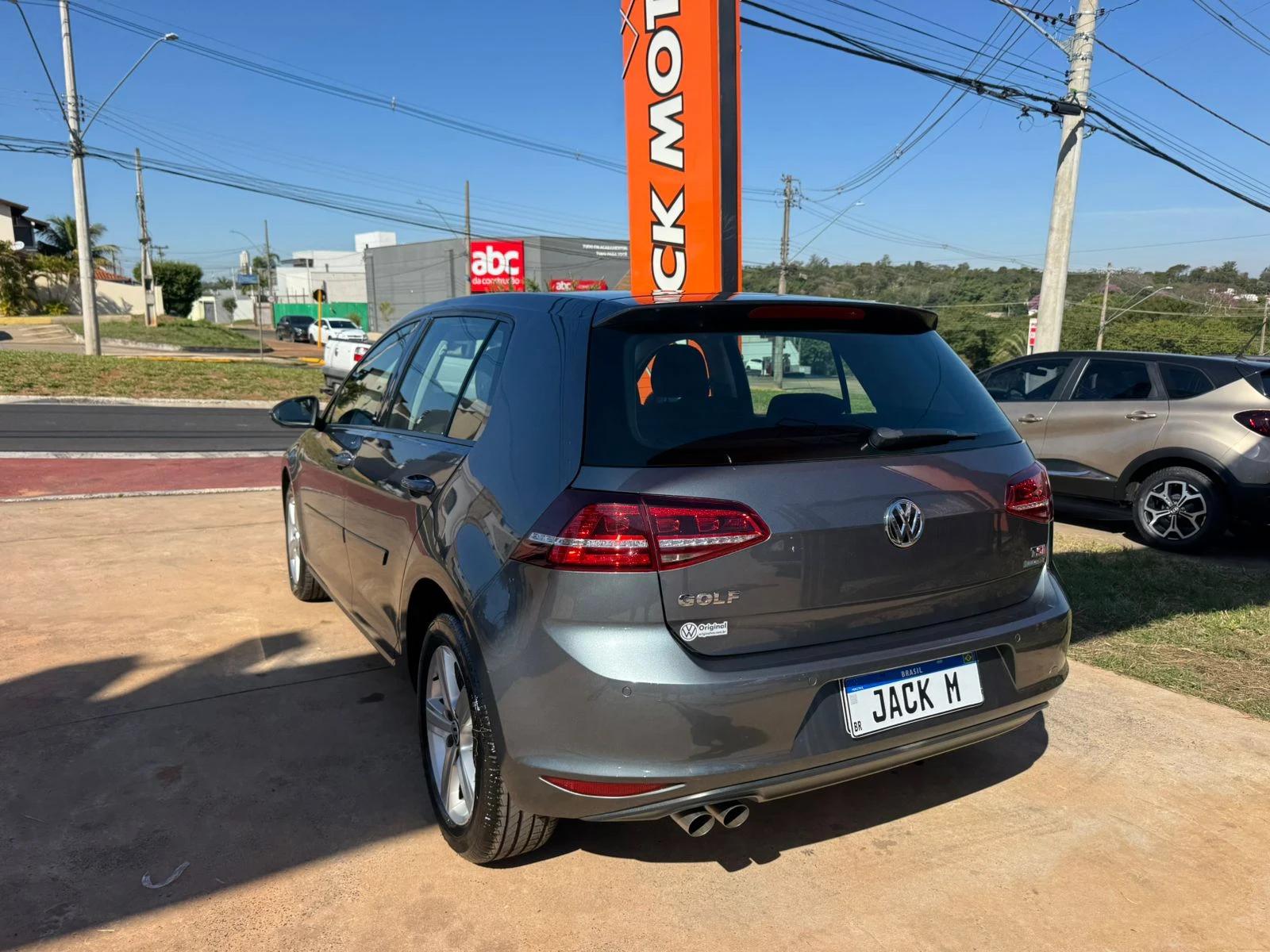 VOLKSWAGEN Golf - Foto