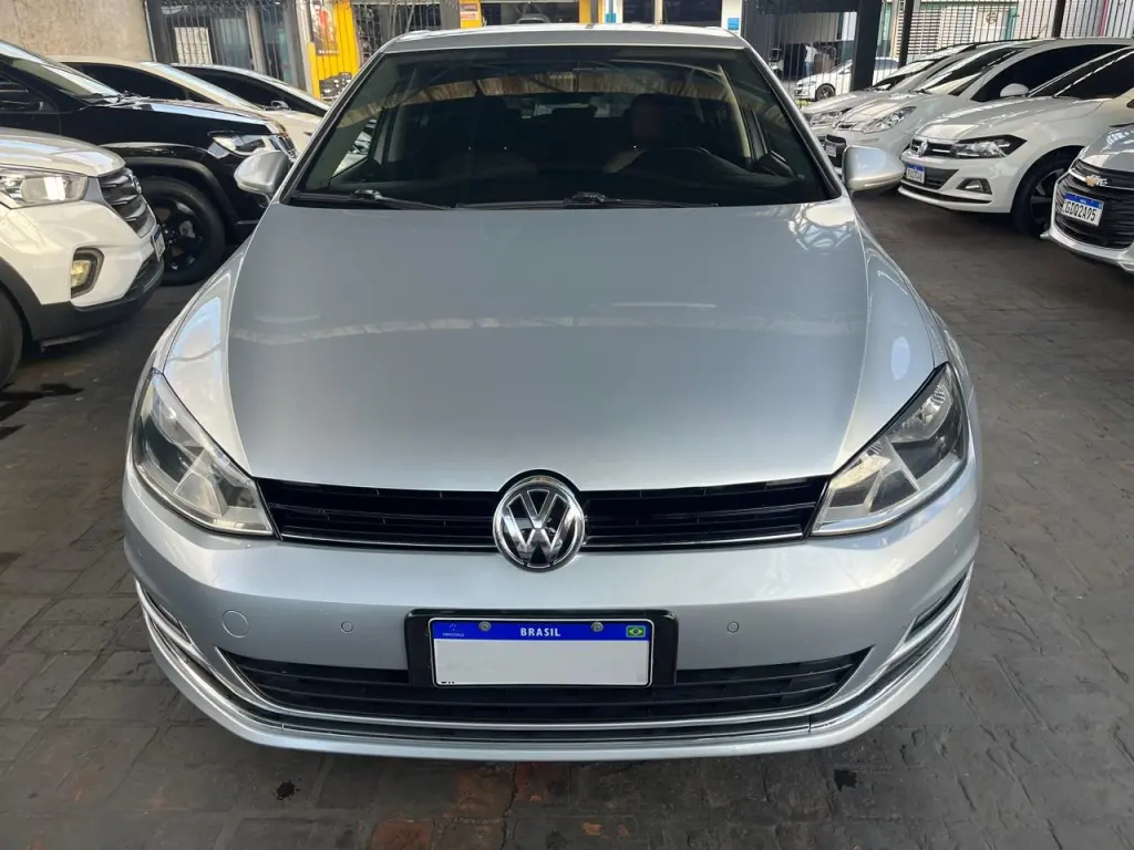 VOLKSWAGEN Golf - Foto