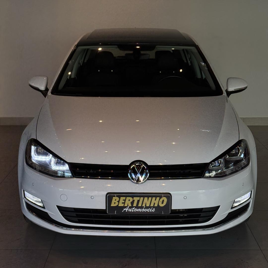 VOLKSWAGEN Golf - Foto