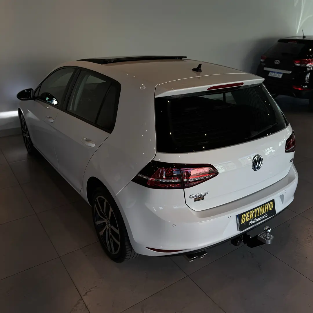VOLKSWAGEN Golf - Foto