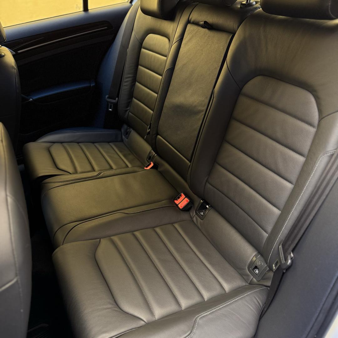 VOLKSWAGEN Golf - Foto