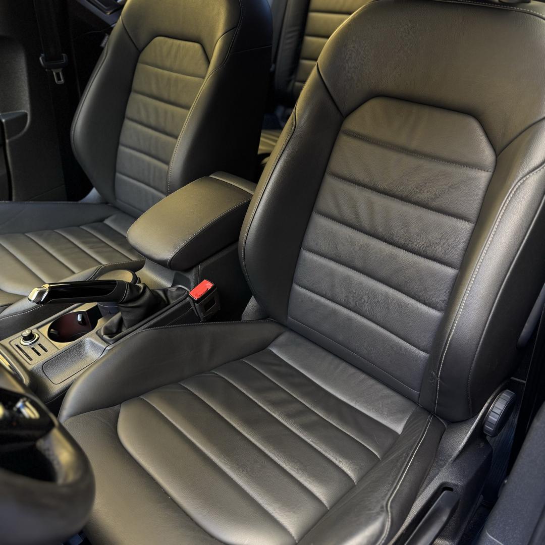 VOLKSWAGEN Golf - Foto