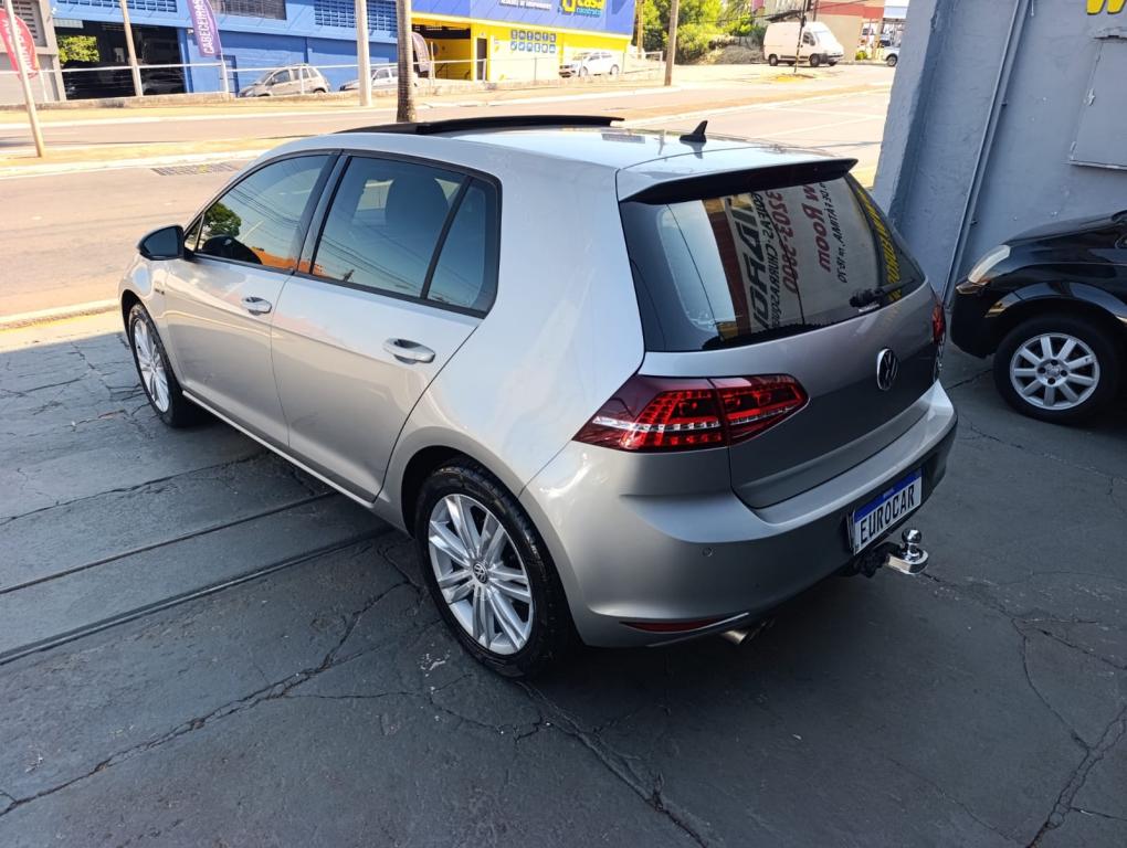 VOLKSWAGEN Golf - Foto
