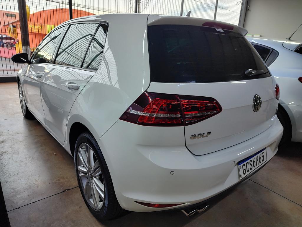 VOLKSWAGEN Golf - Foto