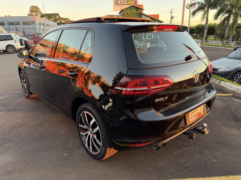 VOLKSWAGEN Golf - Foto