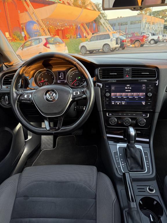 VOLKSWAGEN Golf - Foto