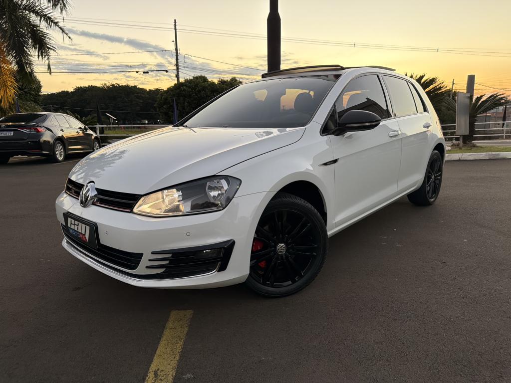 VOLKSWAGEN Golf - Foto