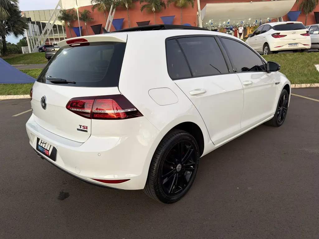 VOLKSWAGEN Golf - Foto