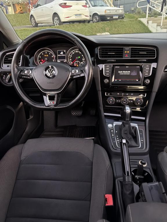 VOLKSWAGEN Golf - Foto