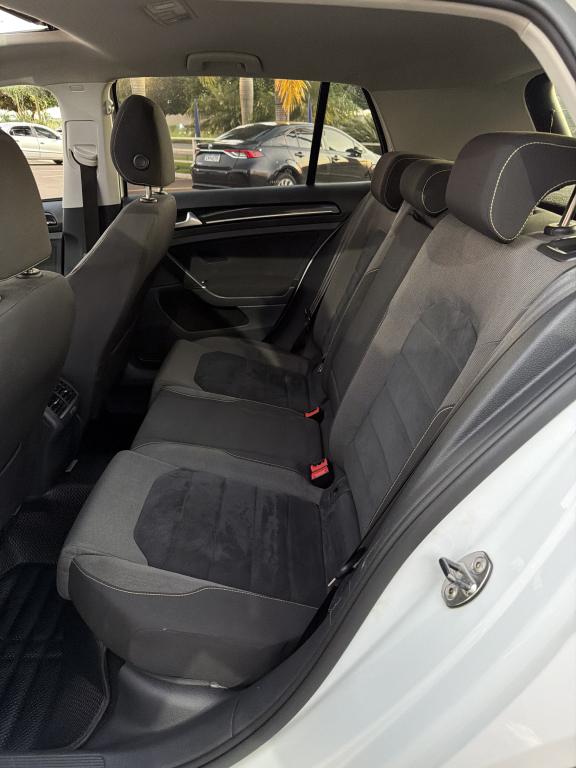 VOLKSWAGEN Golf - Foto