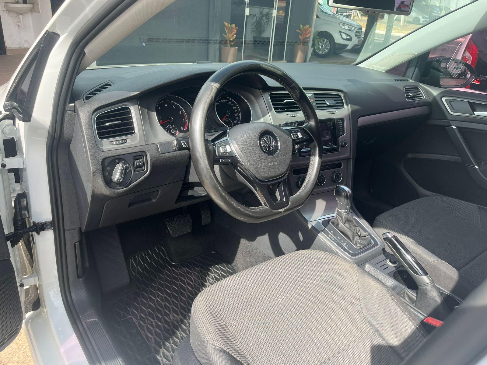 VOLKSWAGEN Golf - Foto