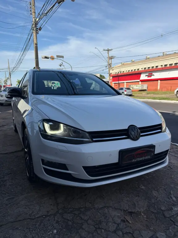 VOLKSWAGEN Golf - Foto