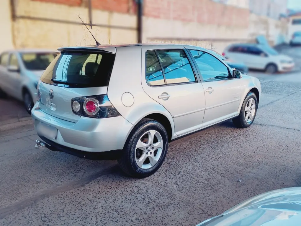 VOLKSWAGEN Golf - Foto