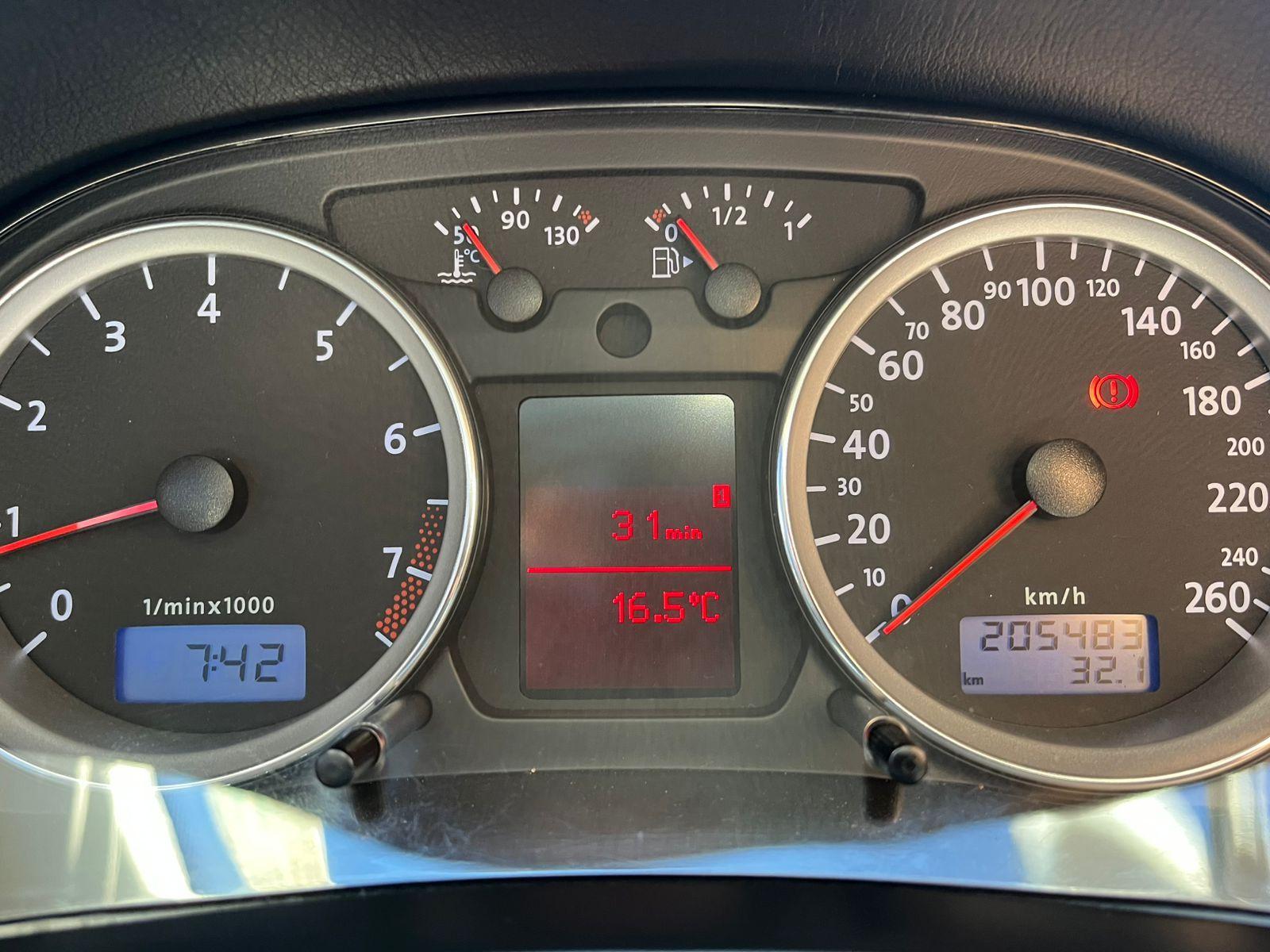 VOLKSWAGEN Golf - Foto