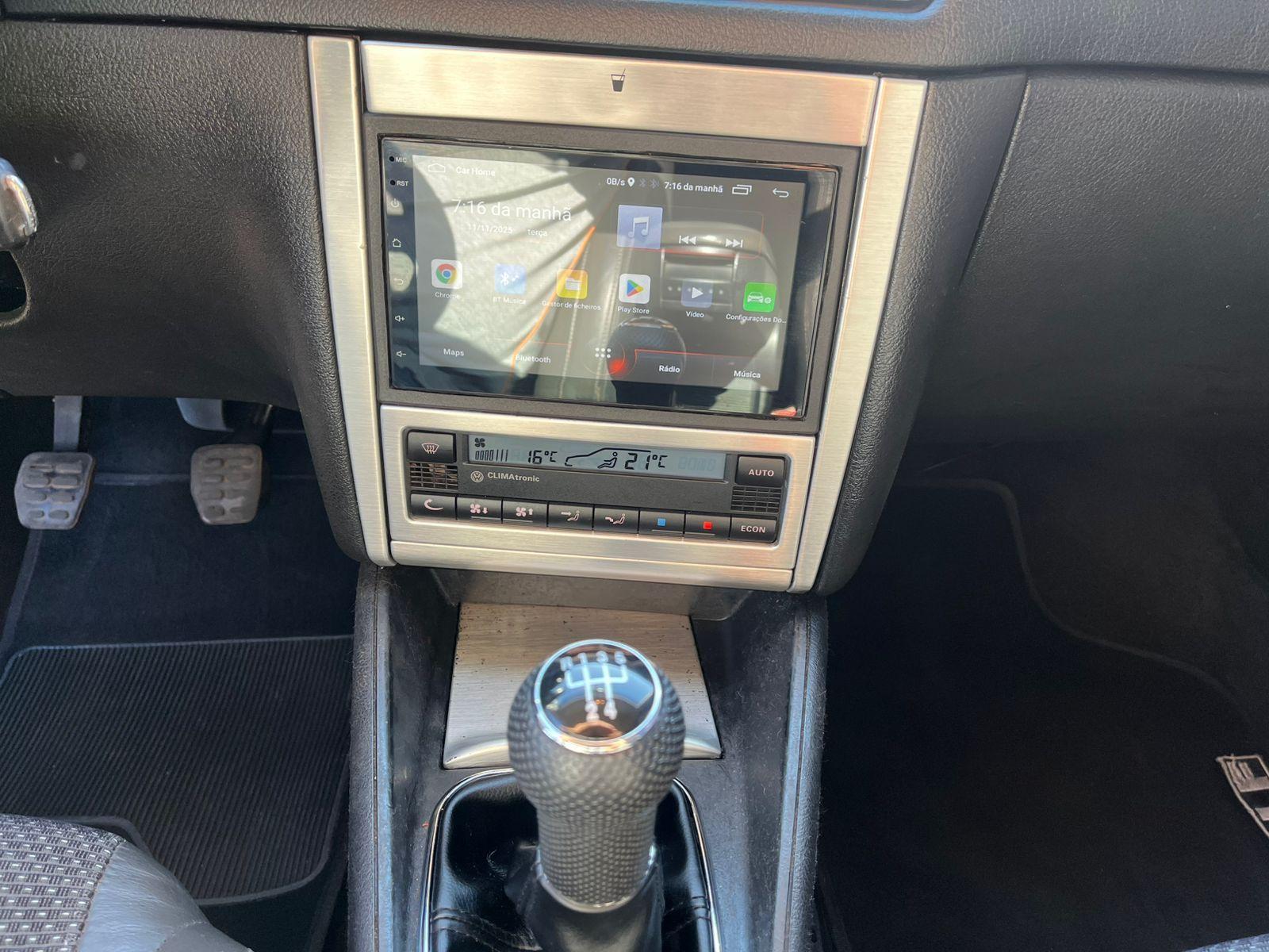 VOLKSWAGEN Golf - Foto