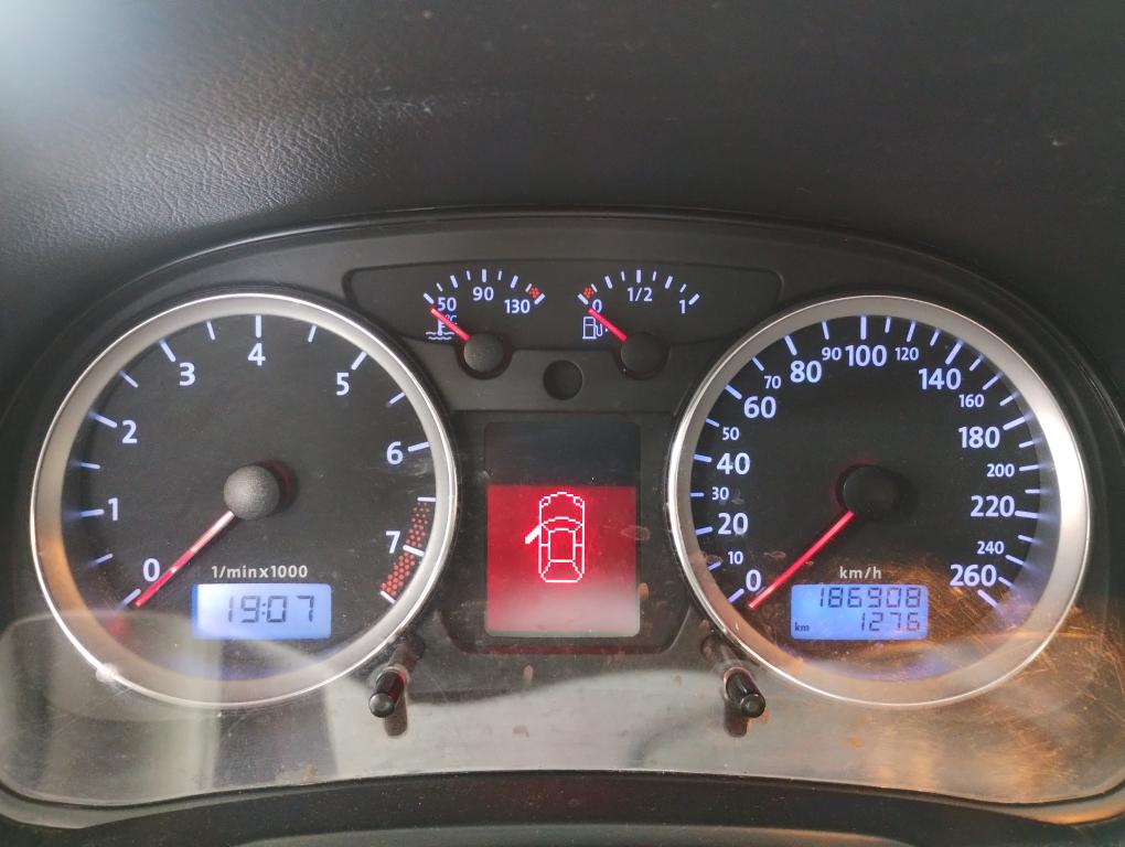 VOLKSWAGEN Golf - Foto