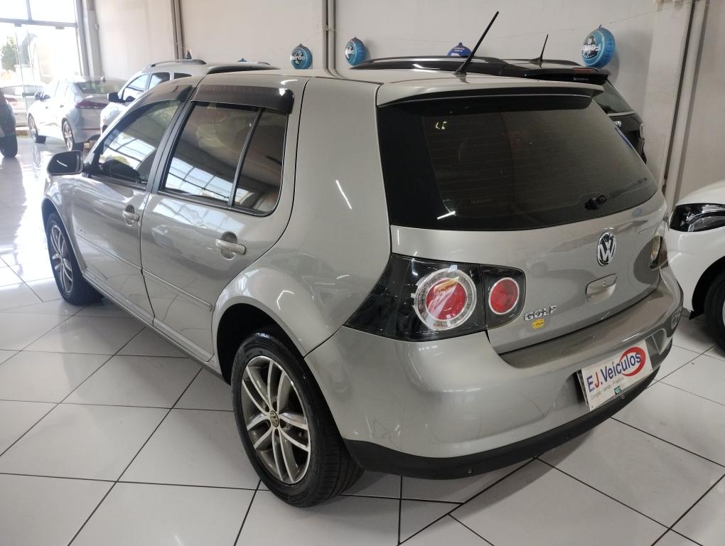 VOLKSWAGEN Golf - Foto