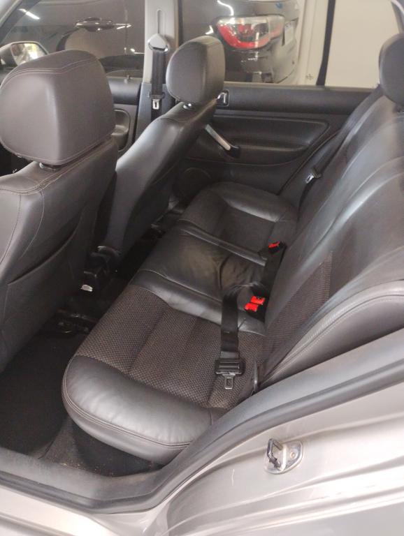 VOLKSWAGEN Golf - Foto