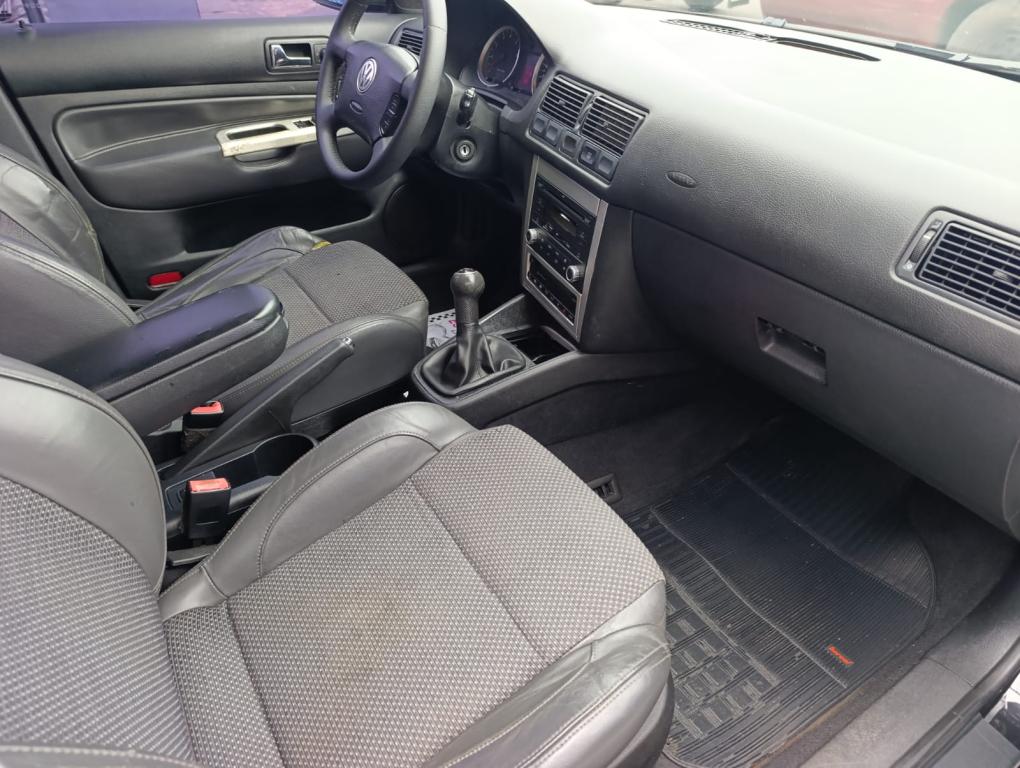 VOLKSWAGEN Golf - Foto