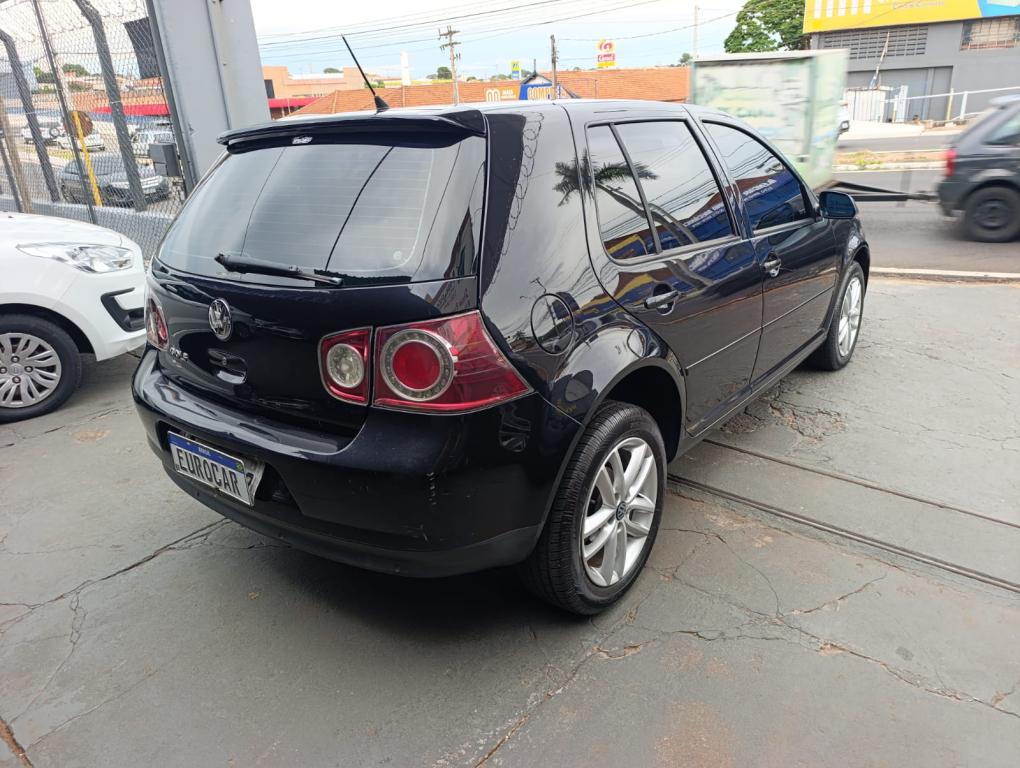 VOLKSWAGEN Golf - Foto