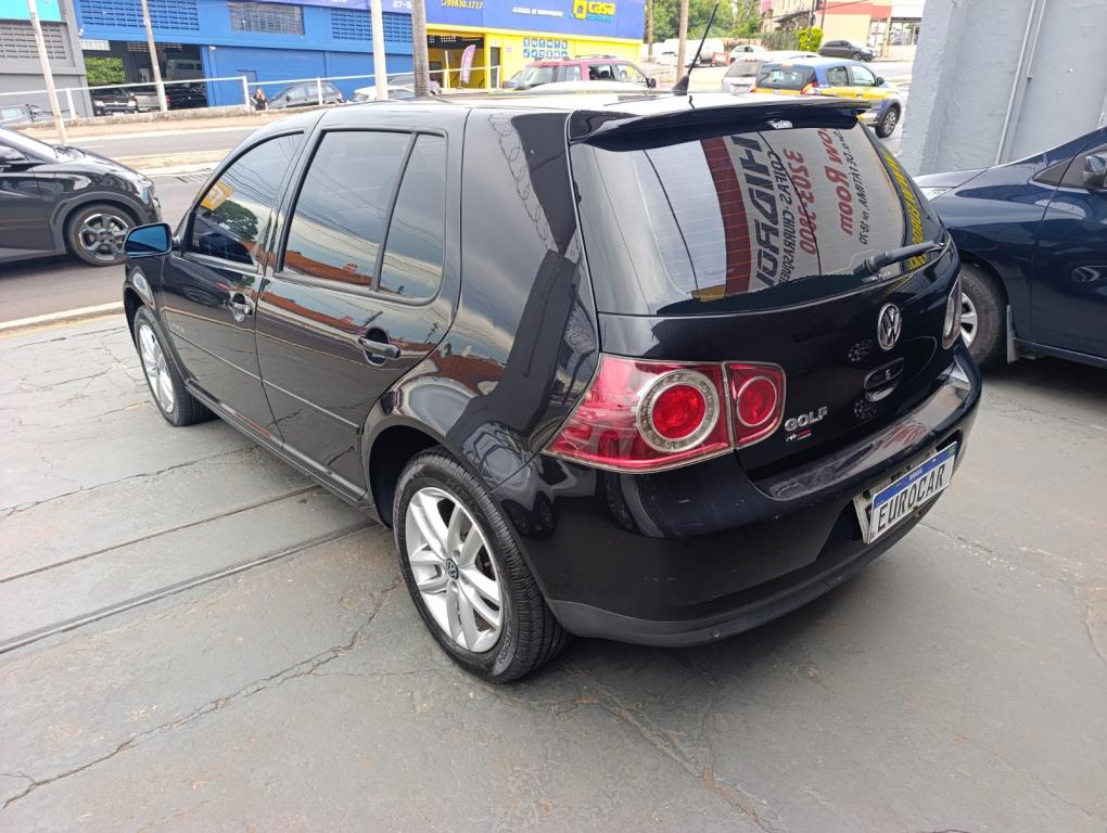 VOLKSWAGEN Golf - Foto