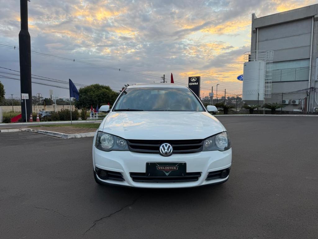 VOLKSWAGEN Golf - Foto