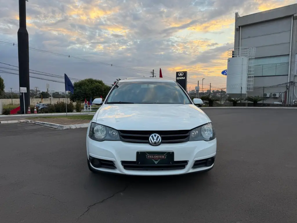 VOLKSWAGEN Golf - Foto