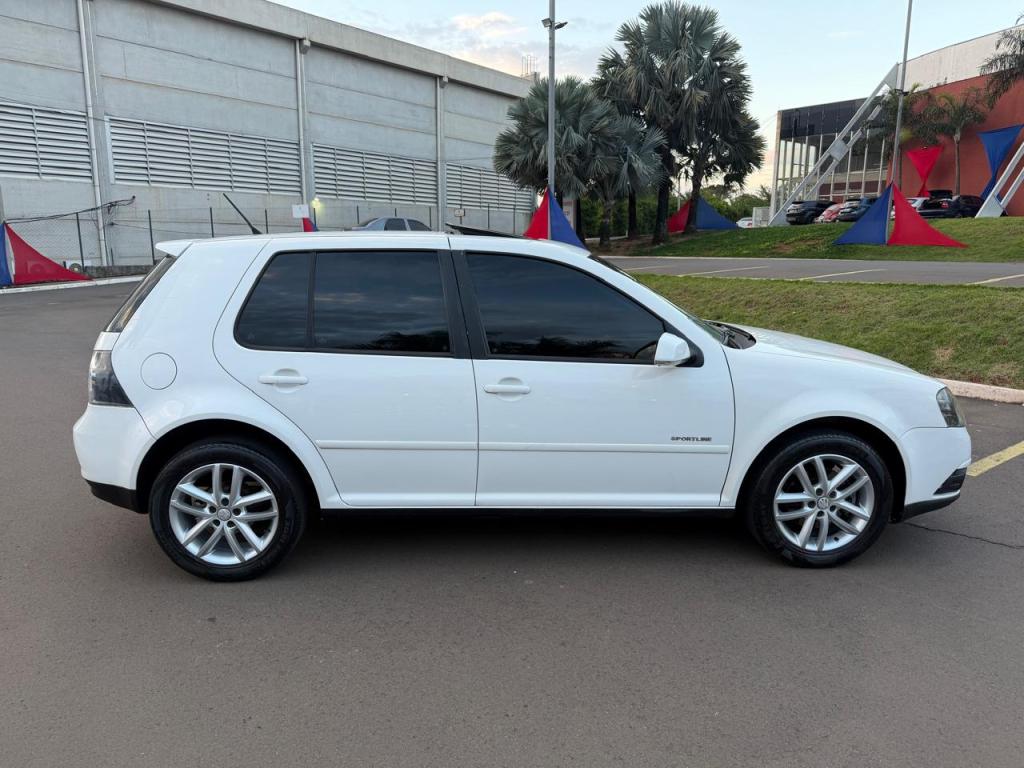 VOLKSWAGEN Golf - Foto