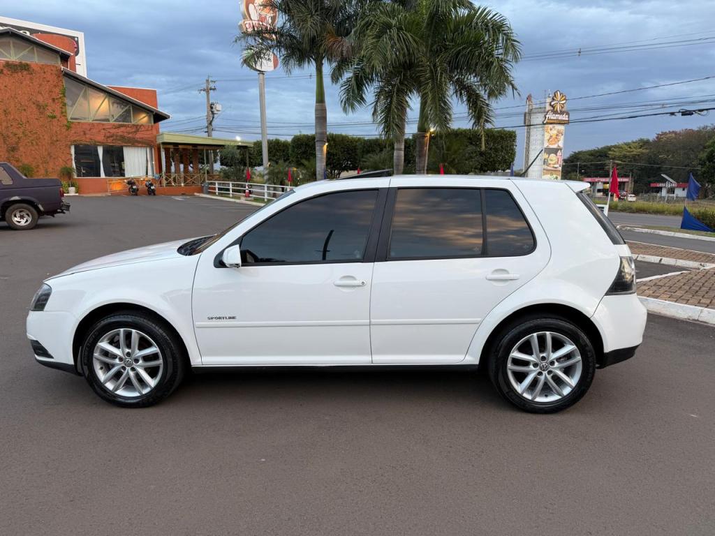 VOLKSWAGEN Golf - Foto