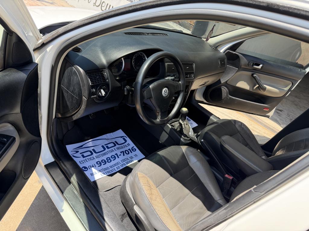 VOLKSWAGEN Golf - Foto