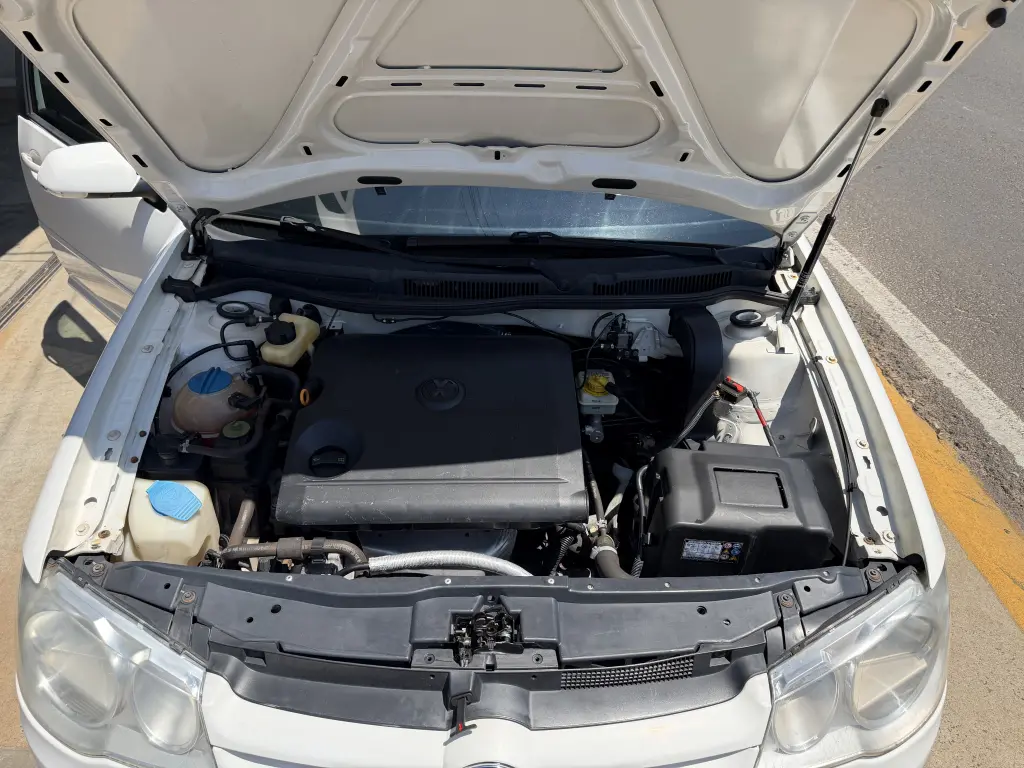 VOLKSWAGEN Golf - Foto