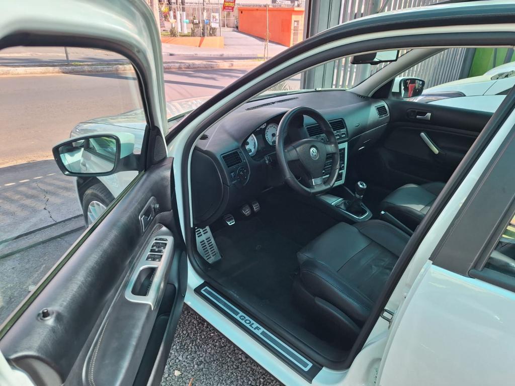 VOLKSWAGEN Golf - Foto