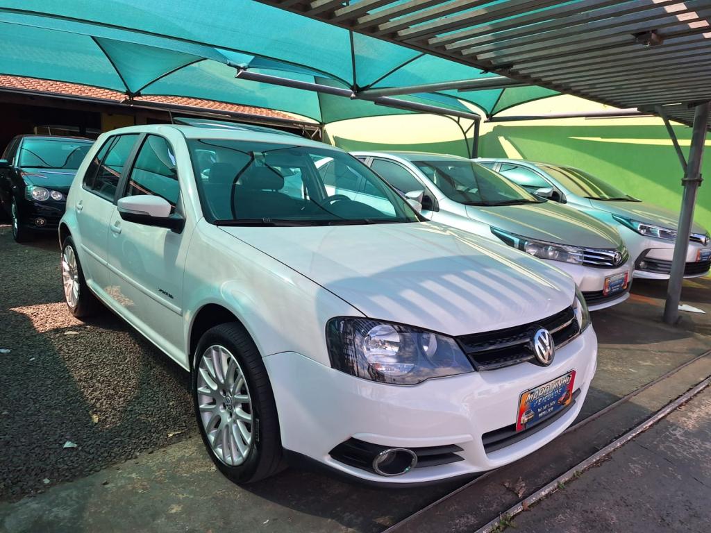 VOLKSWAGEN Golf - Foto