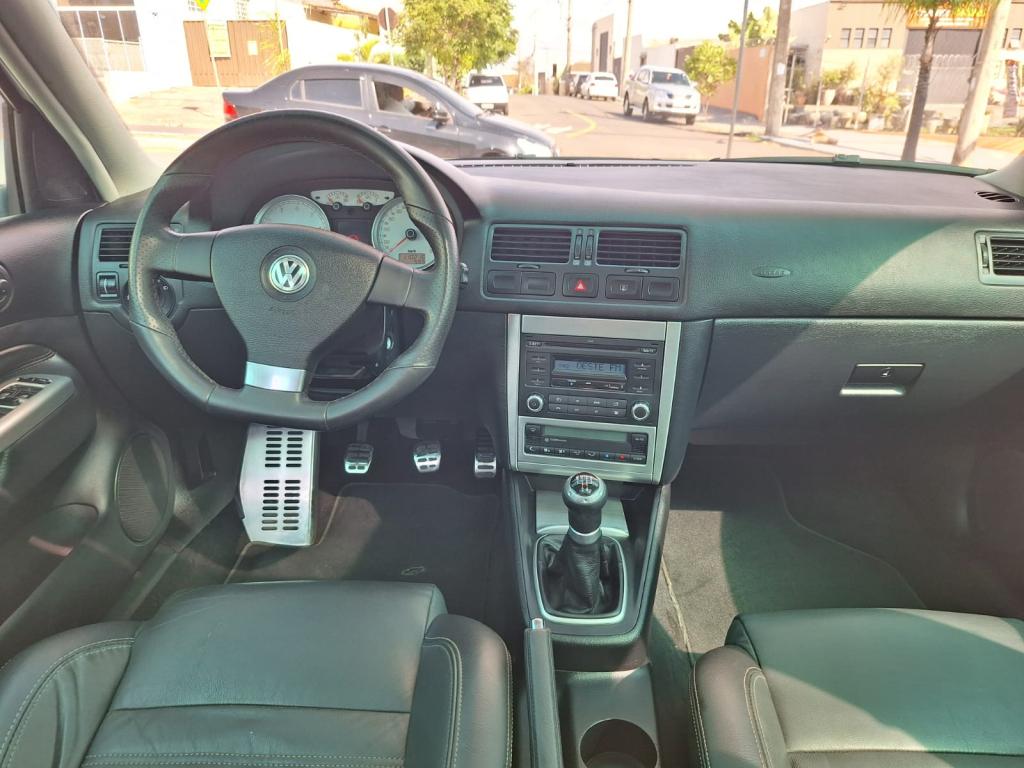 VOLKSWAGEN Golf - Foto