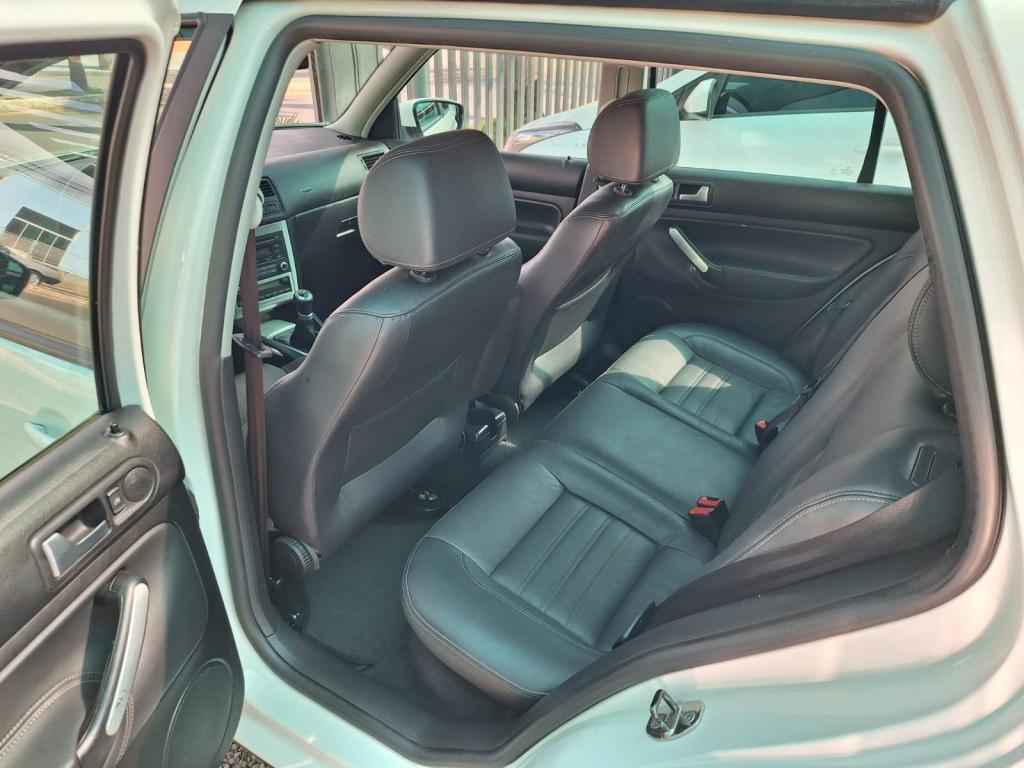 VOLKSWAGEN Golf - Foto