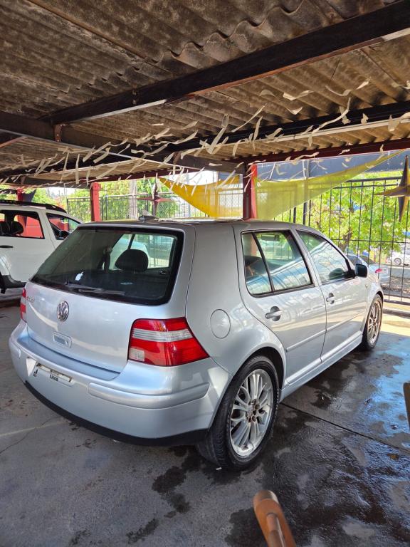 VOLKSWAGEN Golf - Foto
