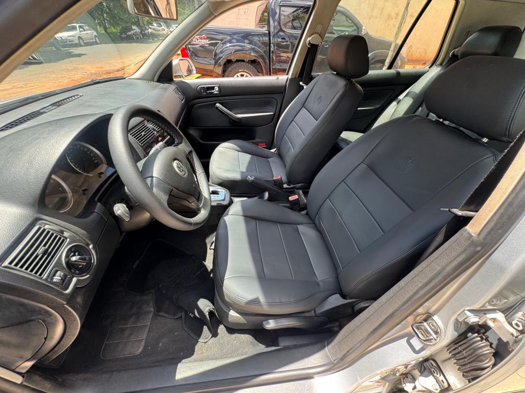 VOLKSWAGEN Golf - Foto