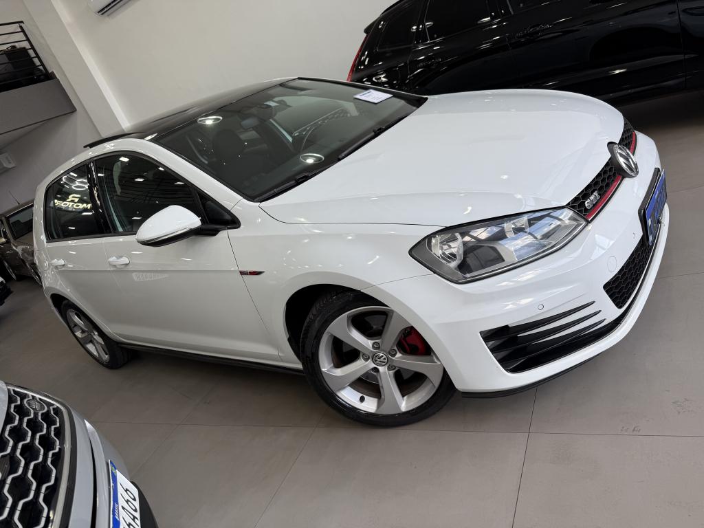 VOLKSWAGEN Golf - Foto