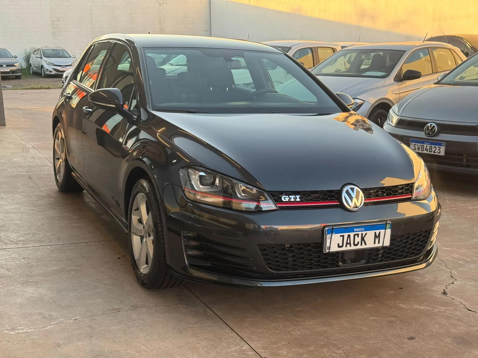 VOLKSWAGEN Golf - Foto