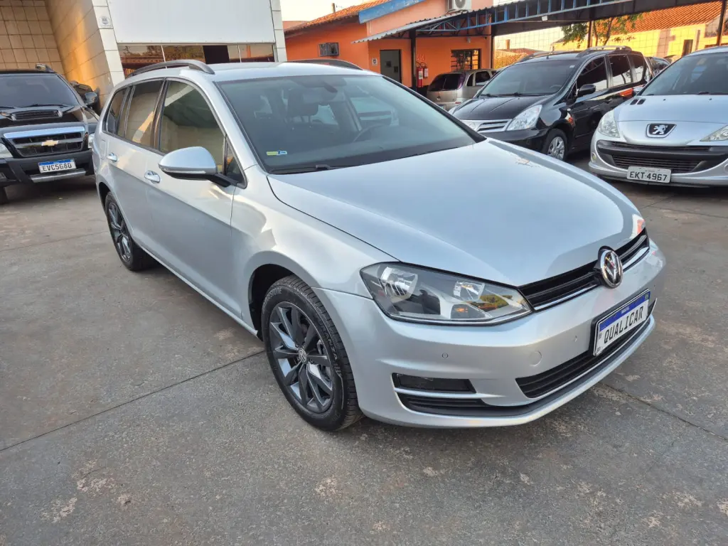 VOLKSWAGEN Golf Variant