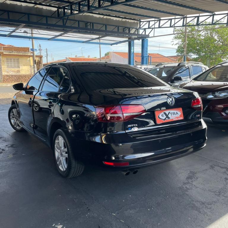 VOLKSWAGEN Jetta - Foto