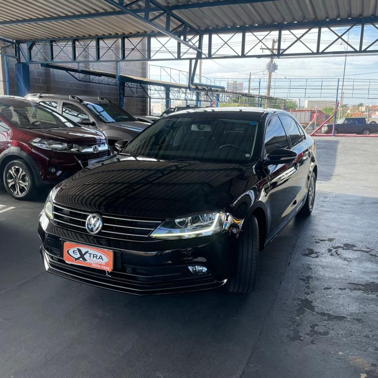 VOLKSWAGEN Jetta - Foto