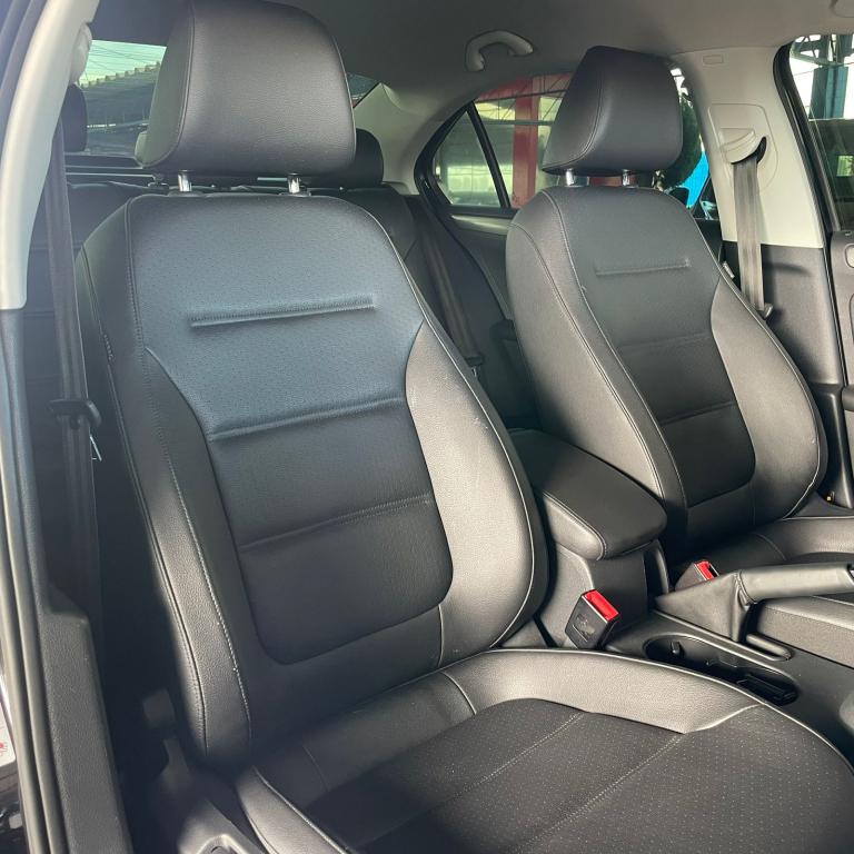 VOLKSWAGEN Jetta - Foto