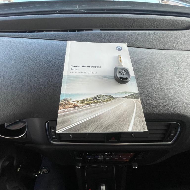 VOLKSWAGEN Jetta - Foto