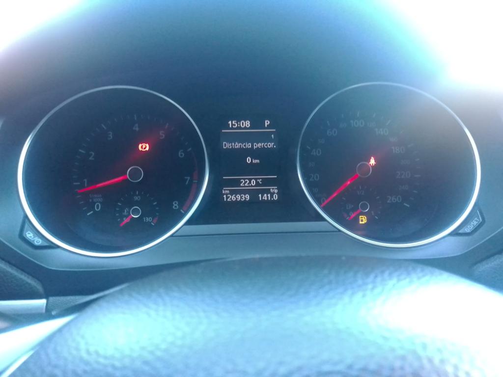 VOLKSWAGEN Jetta - Foto