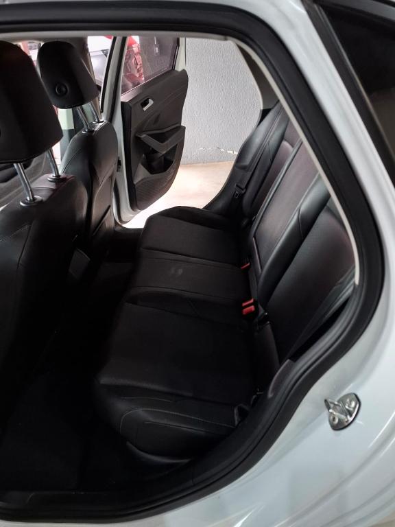 VOLKSWAGEN Jetta - Foto