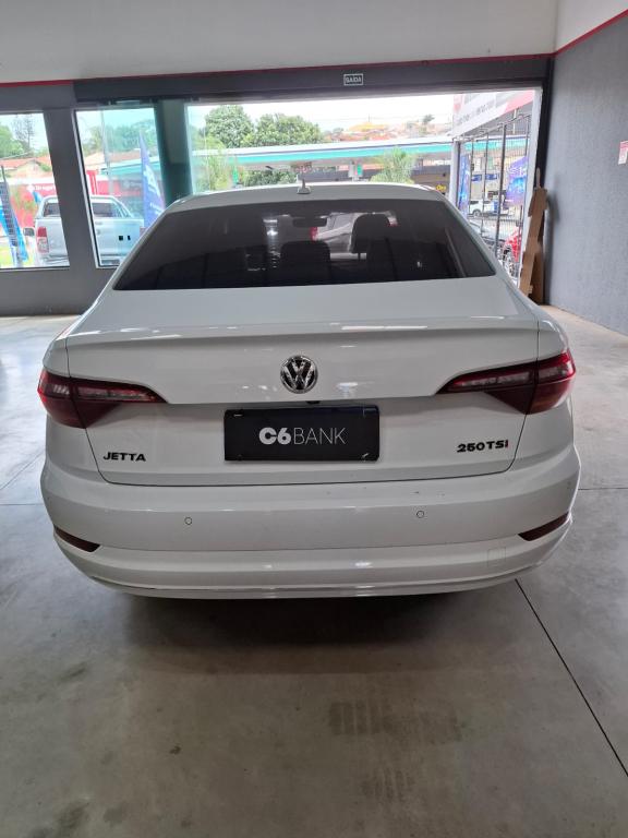 VOLKSWAGEN Jetta - Foto