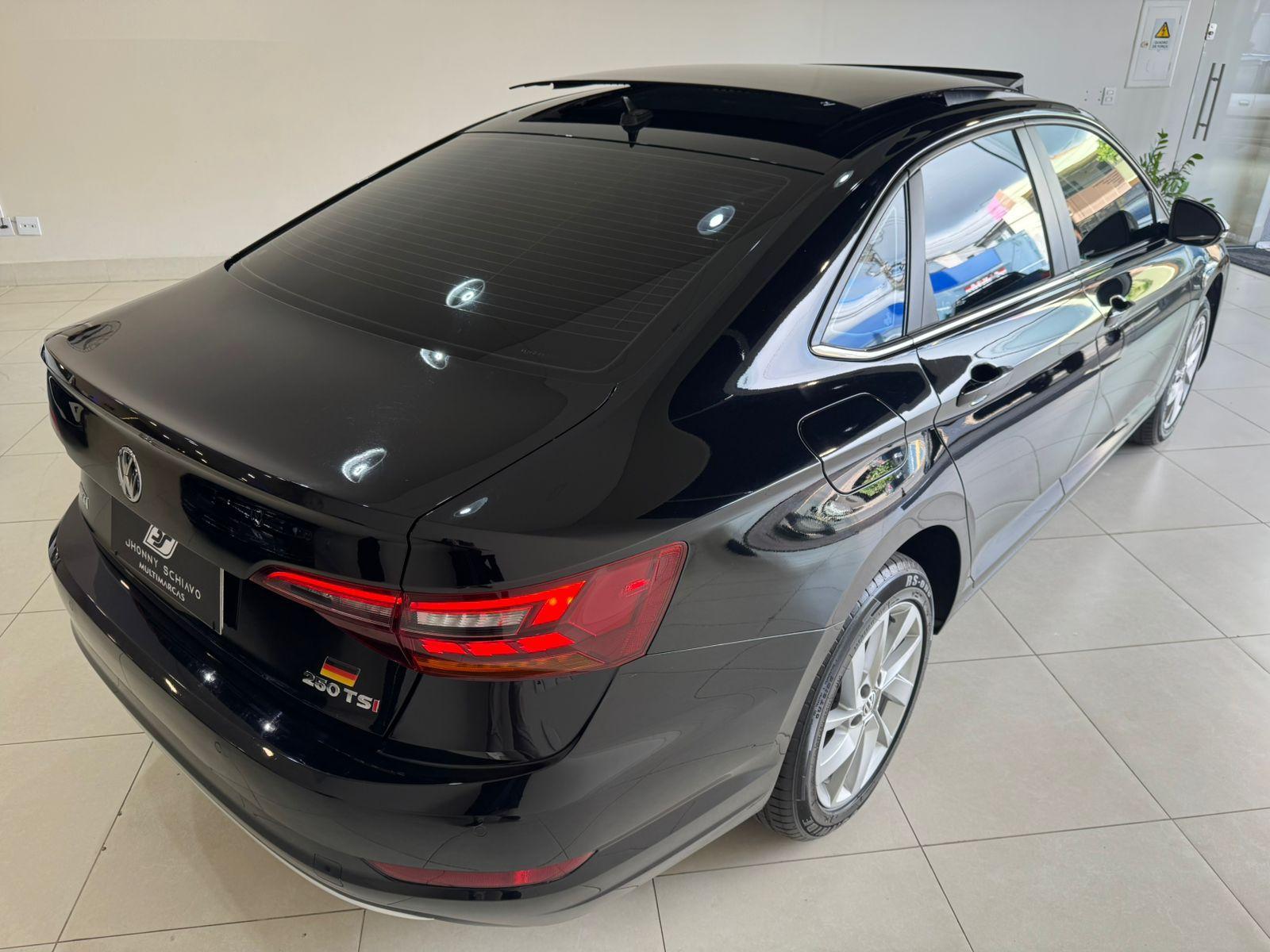 VOLKSWAGEN Jetta - Foto